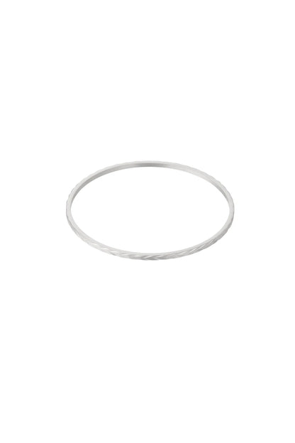 Simple bangle