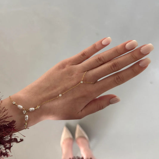 Pearly hand chain