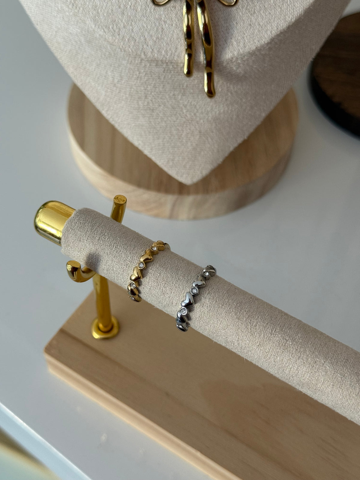 Lola ring